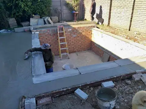 Fully Reinforced & Painted Swimming Pools — photo 5 of the RS Contractors project