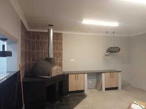 Hill Pizza Bar Renovation — photo 9 of the RS Contractors project