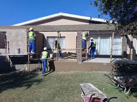 House Addition & Stoep Construction — photo 7 of the RS Contractors project