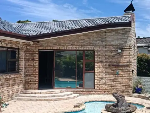 Thatch Removal & Replacement — photo 8 of the RS Contractors project